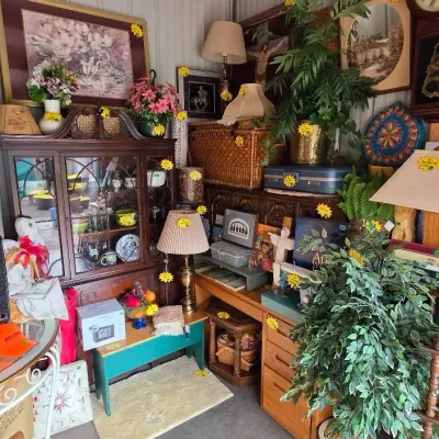 Sale Photo Thumbnail #65