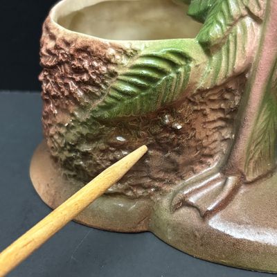 LOT 110: Vintage California Pottery Flamingo Planter/Vase
