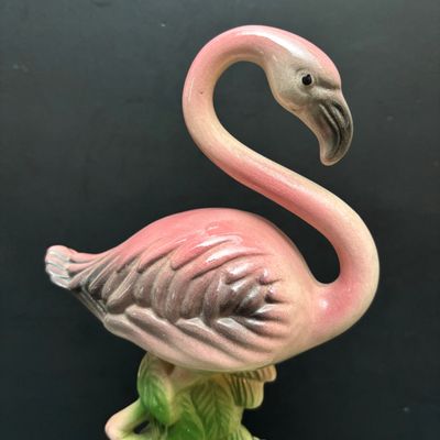 LOT 110: Vintage California Pottery Flamingo Planter/Vase