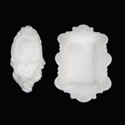 VINTAGE JENNY LIND FOSTORIA PIN BOX & MILK GLASS PIN TRAY