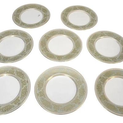 8 WEDGWOOD GOLD SAGE COLUMBIA SALAD PLATES