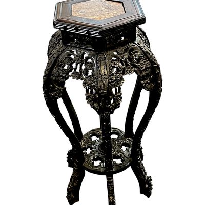 FINE ANTIQUE CHINESE CARVED ROSEWOOD STAND