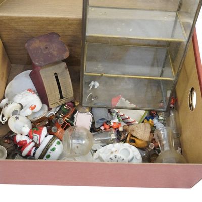 84 MINIATURE PIECES WITH MINIATURE GLASS DISPLAY CASE