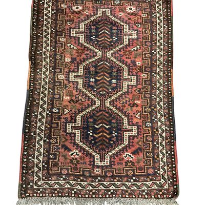 SEMI ANTIQUE PERSIAN SHIRAZ HAND KNOTTED RUG