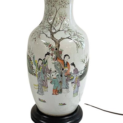 CHINESE PORCELAIN FAMILLE ROSE WITH POEM LAMP