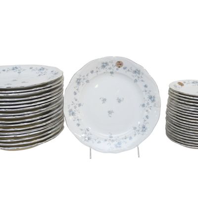 38 DINNER AND DESSERT HAVILAND BLUE GARLAND CHINA PLATES
