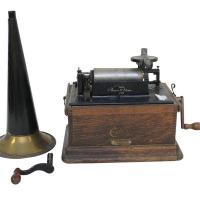 ANTIQUE EDISON FIRESIDE PHONOGRAPH
