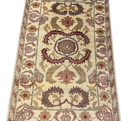 VINTAGE TURKISH OUSHAK RUG 5 ft