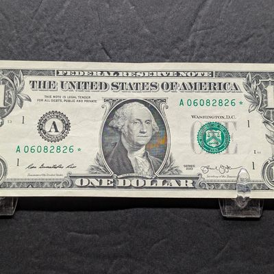 Sale Photo Thumbnail #415: 2013 Series U.S. One Dollar Federal Reserve Note - Issued in Massachusetts - Star Note