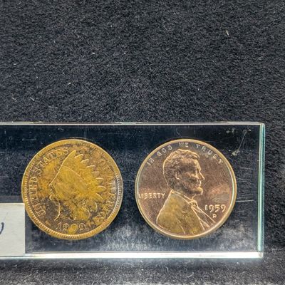 1909 Indian Head Cent and 1959-D Lincoln Memorial Cent in Acrylic Key Chain Holder.