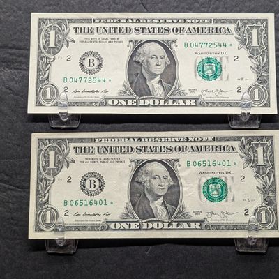 Sale Photo Thumbnail #134: (2) 2013 Series US $1 Federal Reserve Star Notes - Issued in New York