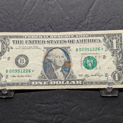 Sale Photo Thumbnail #391: 2006 Series US One Dollar Federal Reserve Note - Star Note, Issued in New York