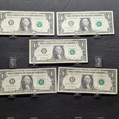 Sale Photo Thumbnail #233: (5) 2013 Series US $1 Federal Reserve Notes - Issued in Boston - Replacement Star Notes