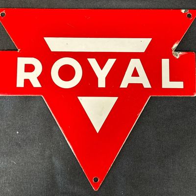 Sale Photo Thumbnail #44: Conoco Royal Original Porcelain Gas Pump Advertising Sign