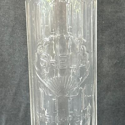 Sale Photo Thumbnail #47: Shell Penn Embossed Glass 1 Quart Motor Oil Bottle