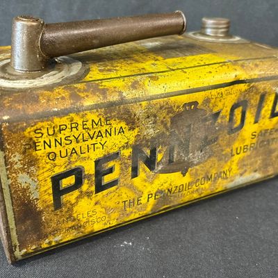 Sale Photo Thumbnail #28: Rare 20s Pennzoil Hand-I-Gallon Under Seat Motor Oil Can