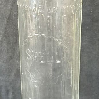 Sale Photo Thumbnail #51: Shell Penn Embossed Glass 1 Quart Motor Oil Bottle