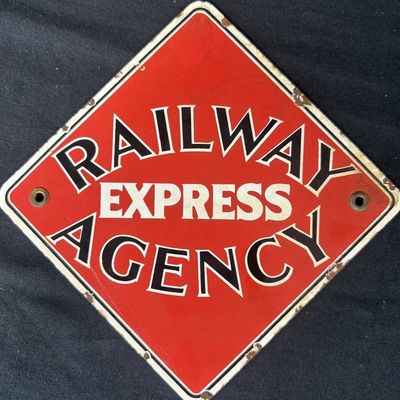 Sale Photo Thumbnail #414: Railway Express Agency SSP Porcelain Advertising Sign