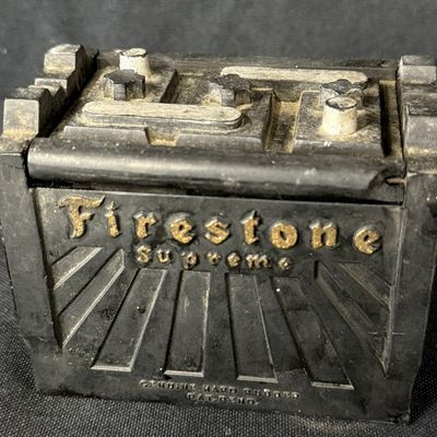 Sale Photo Thumbnail #147: Firestone Supreme Rubber Battery Salesman Sample Hinged Lid