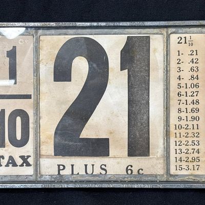 Sale Photo Thumbnail #72: Amoco Property Cast Aluminum Visible Gas Pump Pricer