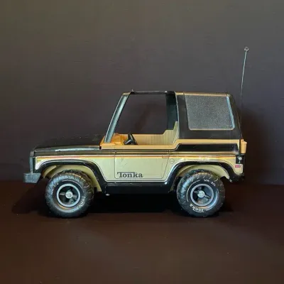 Vintage Tonka MR-970 4x4 Truck (Late 1970s to 1980s)