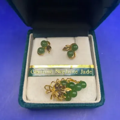 MCM Nephrite Jade Pendant And Earring Set 