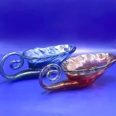 Vintage Mid Century Modern Hand Blown Art Glass Cornucopia