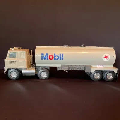 Vintage 1970s ERTL Mobil Oil Company Pressed Metal Tanker Truck & Trailer 