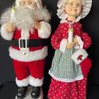 1999 “Holiday Time” Animated And Illuminated 2Ft Santa And Mrs Claus Set By Telco Creations 