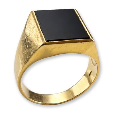 Italian 18K Yellow Gold and Black Onyx Signet Ring