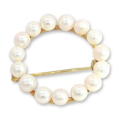 18K Yellow Gold and Cultured Pearl Circle Brooch