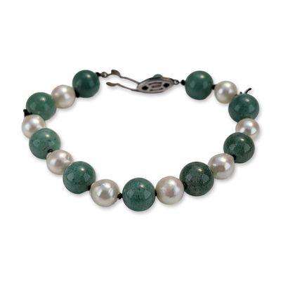 Green Stone and Cultured Pearl Bracelet with Sterling Silver Clasp