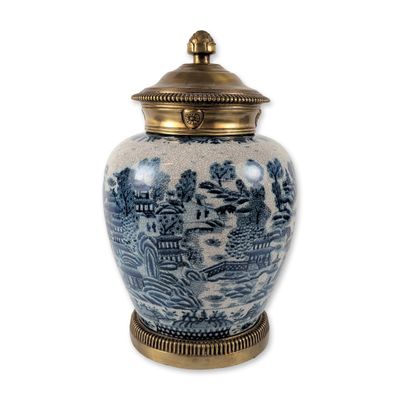 United Wilson Blue Willow Porcelain Jar
