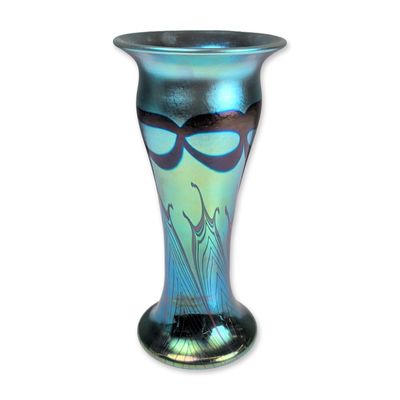 Lundberg Studios 1973 Iridescent Pulled Feather Glass Vase
