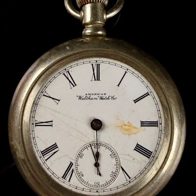 Sale Photo Thumbnail #102: American Waltham Watch Co. Model 1883 Size 18s Pocket Watch with Locomotive Engraved Silverode Case