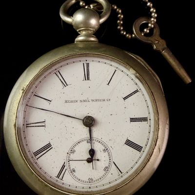Sale Photo Thumbnail #127: Elgin National Watch Co. 18-Size Grade 7 Model 2 Key-Wind Pocket Watch with Key and Chain