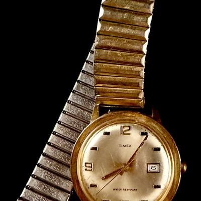 Sale Photo Thumbnail #41: Vintage Timex Marlin Manual Wind Calendar Wristwatch with Speidel Band