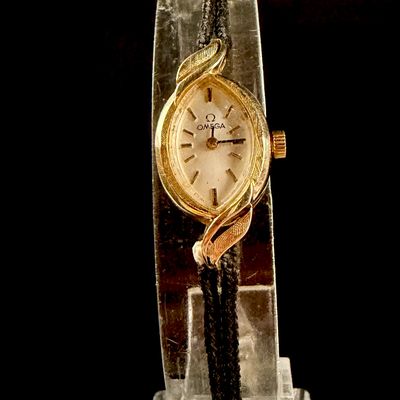 Sale Photo Thumbnail #27: Vintage Omega 14K Yellow Gold Ladies Manual Wind Cocktail Watch, Runs