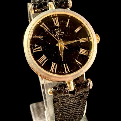 Sale Photo Thumbnail #120: Gucci Vintage Gold-Toned and Red Enamel Ladies Wristwatch