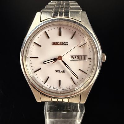 Sale Photo Thumbnail #36: Seiko Solar Day-Date Stainless Steel Men's Wristwatch SNE031 V158-0AS0