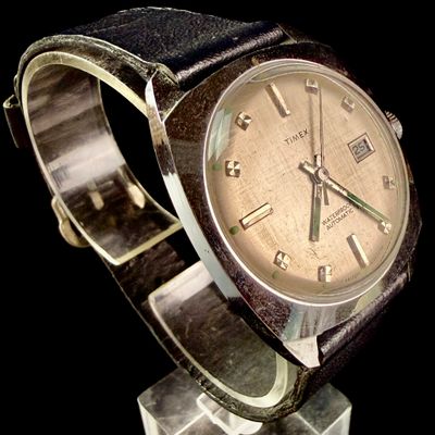 Sale Photo Thumbnail #139: 1970 Timex Viscount Automatic Date Wristwatch Reference 41373270