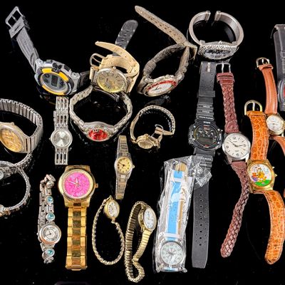 Sale Photo Thumbnail #23: An Assortment of Twenty-Two Miscellaneous Wristwatches Including Timex, Armitron, and Gitano