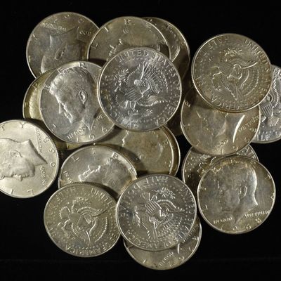 Sale Photo Thumbnail #137: (20) 40% SILVER KENNEDY HALF DOLLARS