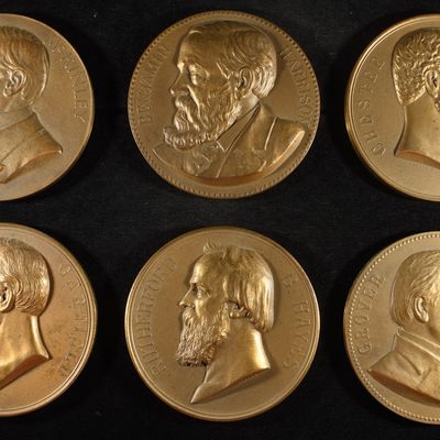 Sale Photo Thumbnail #331: (6) PRESIDENTIAL MEDALS