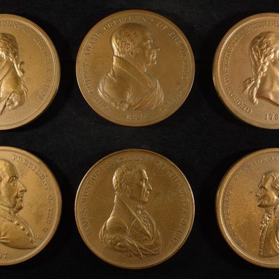 Sale Photo Thumbnail #327: (6) PRESIDENTIAL MEDALS