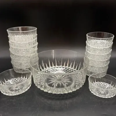 Vintage Arcoroc France Serving Bowl, 7 Bowls, 7 Small Bowls