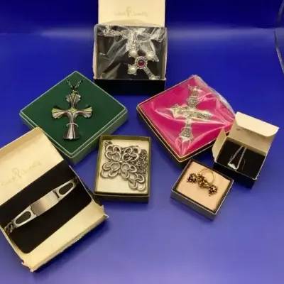 Sara Coventry Assortment Of Pendants, Necklaces, Bracelet, And Earrings In Box