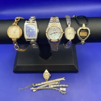 Vintage Ladies Watches Including Seiko And Timex