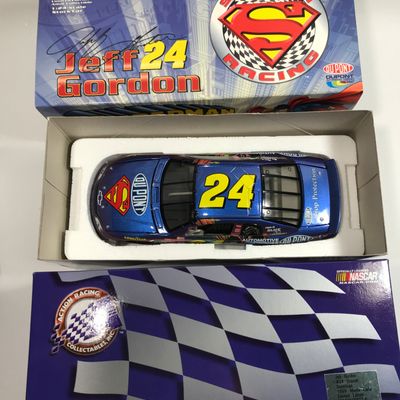 Jeff Gordon #24 DuPont Superman LE