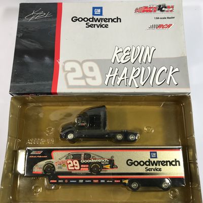 Kevin Harvick #29 GM Goodwrench 2002 Hauler